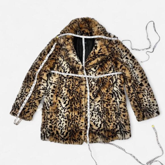 Forever 21 Animal Print Faux Fur Coat - Size M - Picture 5 of 9